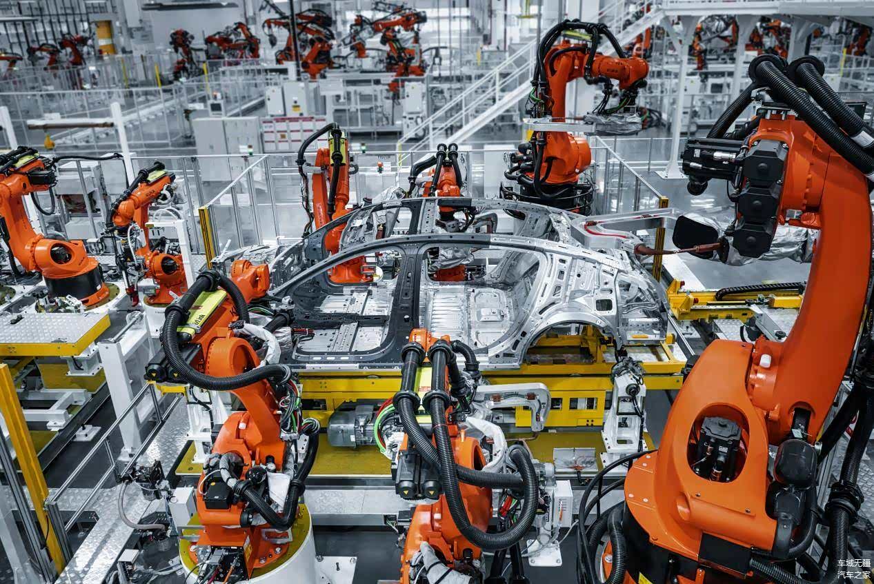 上市48小時大定破2000，尊界S800的科技底氣何在？